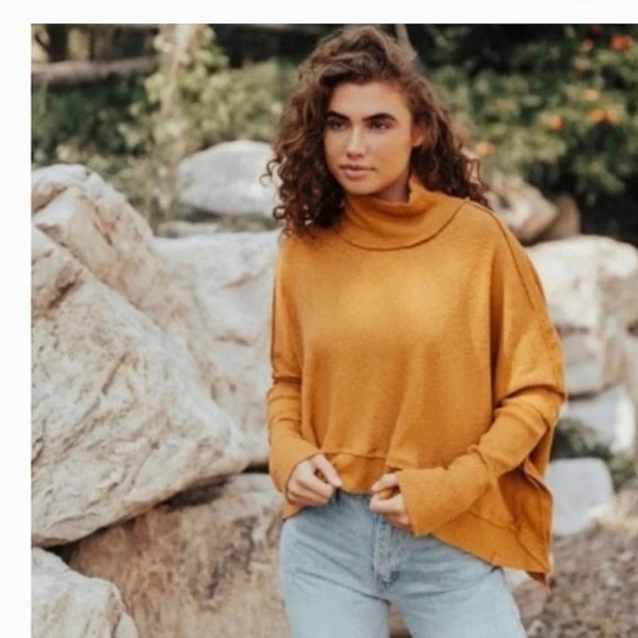 Free People JUICY Canyon Moon Waffle Knit Oversized Top Sz Small NWT - Picture 2 of 2